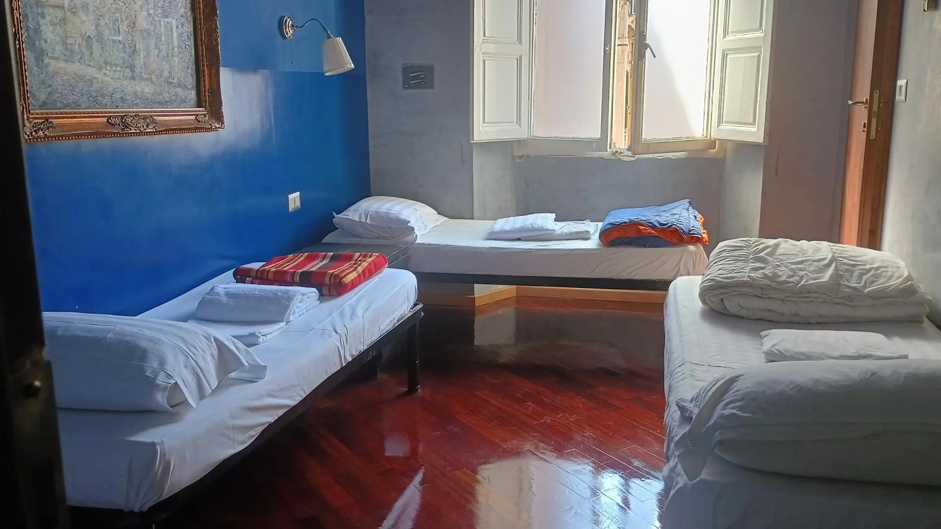 Arneil Rooms Rome Italy